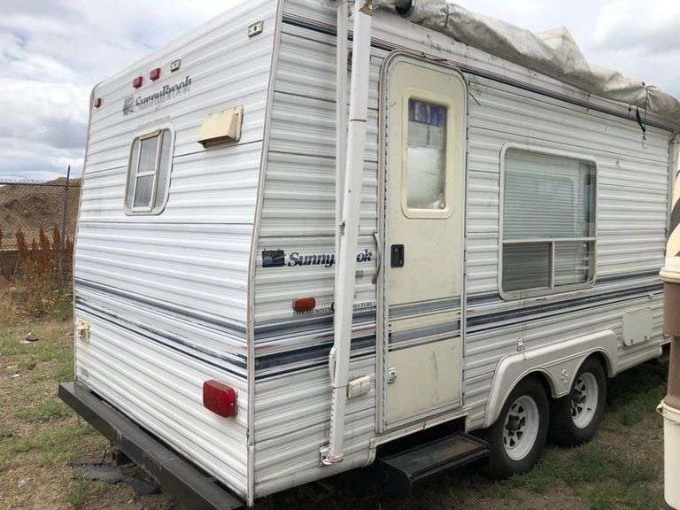 1999 SUN VALLEY SUNNYBROOK CAMPER TRAILER