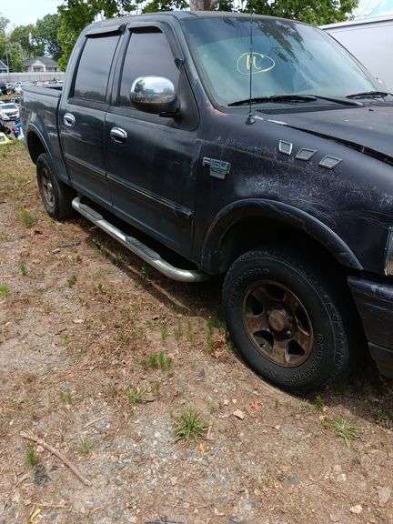 Derelict-2001 FORD F-150