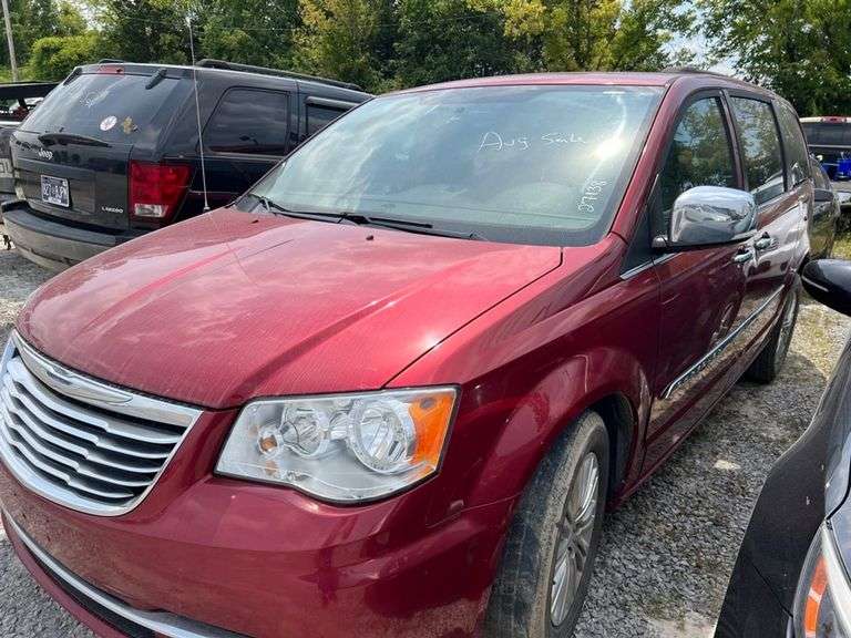 2015 CHRYSLER TOWN AND COUNTRY Peak Auto Auctions