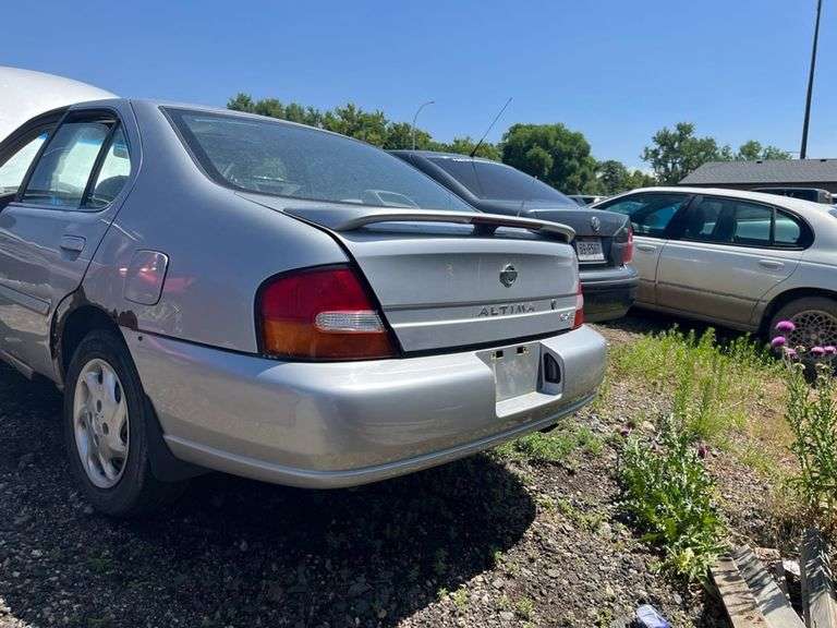 1999 NISSAN ALTIMA