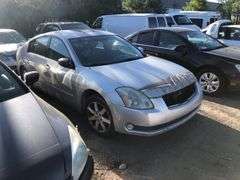 2004 NISSAN MAXIMA