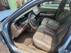 2011 FORD CROWN VICTORIA