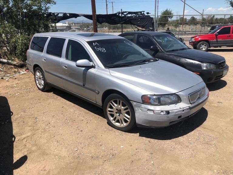 2001 VOLVO V70 / REBUILT SALVAGE