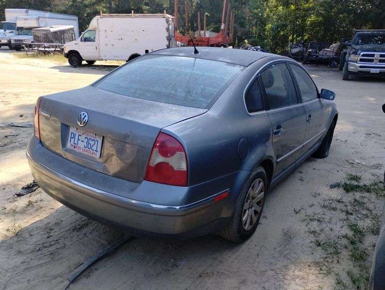 2003 VOLKSWAGEN PASSAT