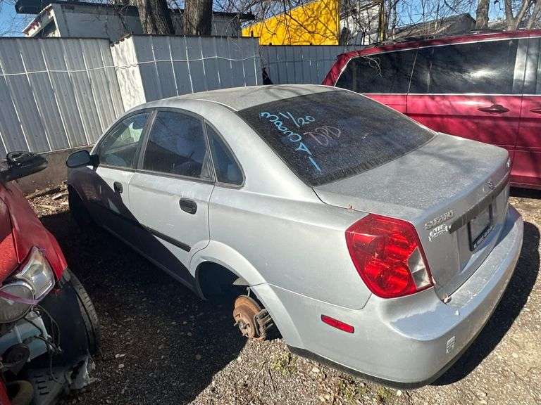 2004 SUZUKI FORENZA