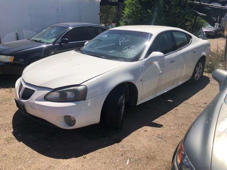 2006 PONTIAC GRAND PRIX
