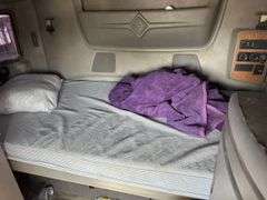 2010 INTERNATIONAL LF627