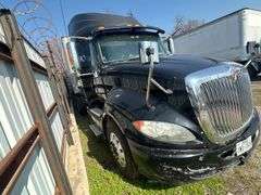 2010 INTERNATIONAL LF627