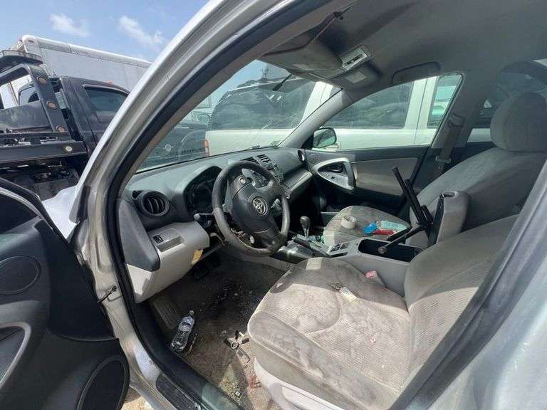 2010 TOYOTA RAV4
