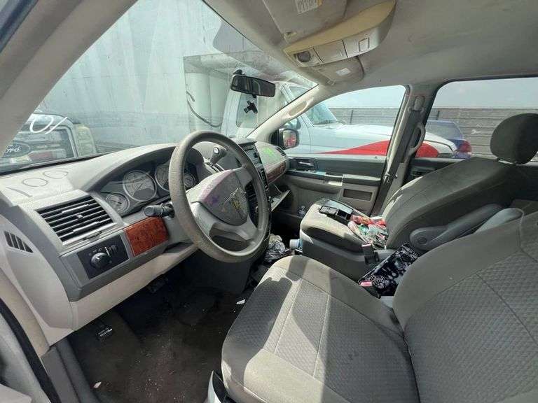 2008 CHRYSLER TOWN AND COUNTRY