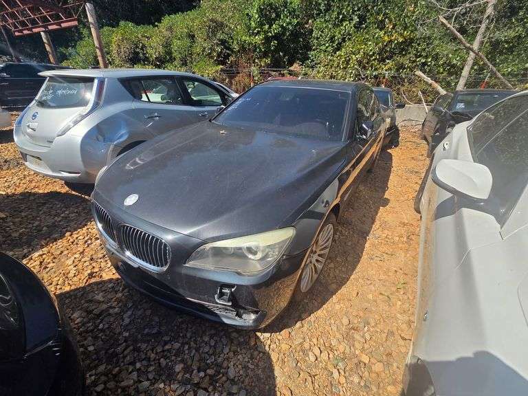 2010 BMW  750XI