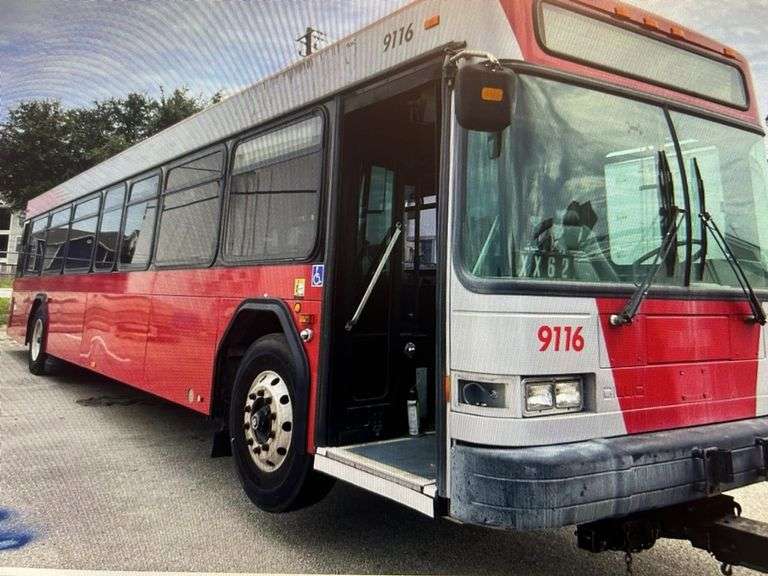 2001 GILLIG  LOW FLOOR BUS
