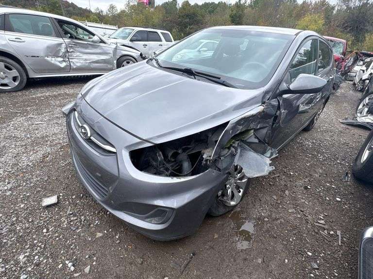 2015 HYUNDAI ACCENT