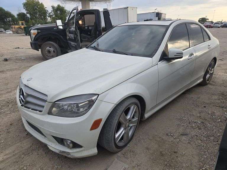 2010 MERCEDES-BENZ C-CLASS