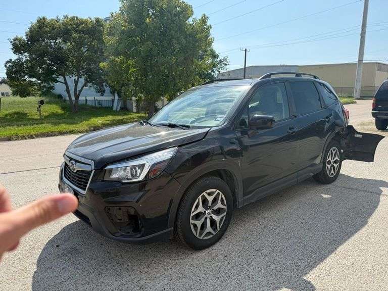 2019 SUBARU  FORESTER