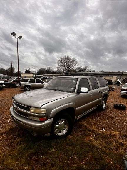 2002 CHEVROLET SUBURBAN