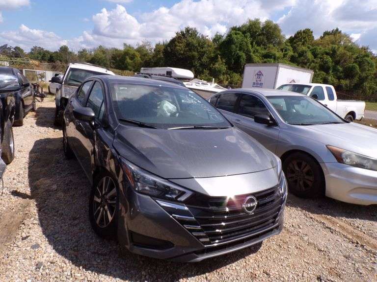 2025 NISSAN VERSA