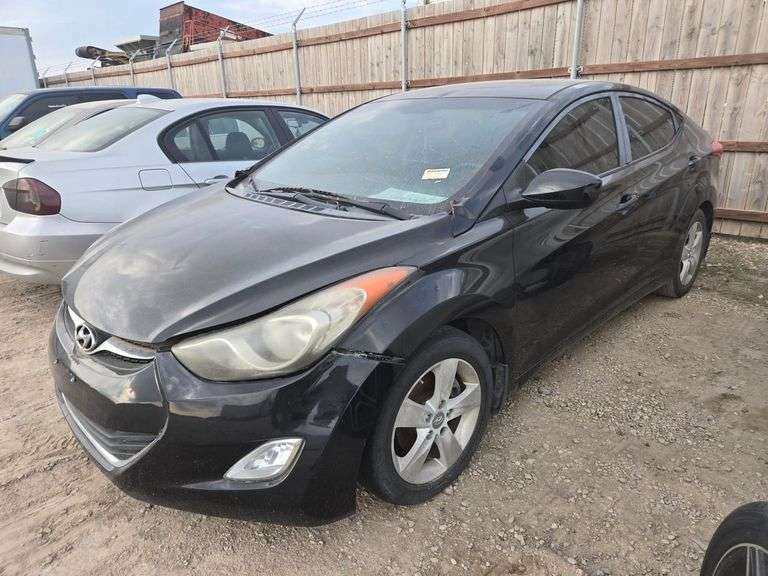 2012 HYUNDAI ELANTRA