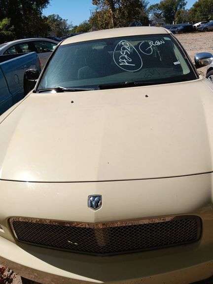 Derelict, Parts Only - 2006 DODGE CHARGER