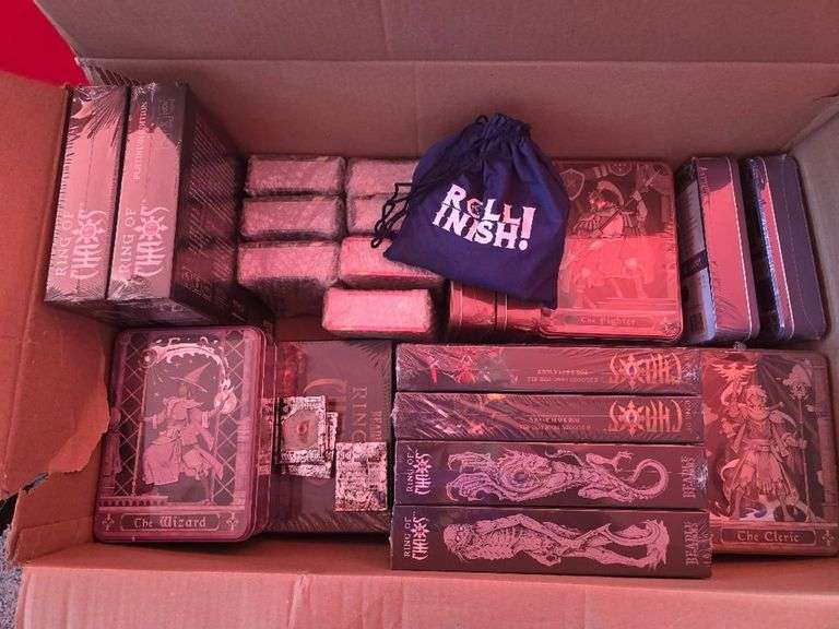 - BOARD GAMES & DICE SETS