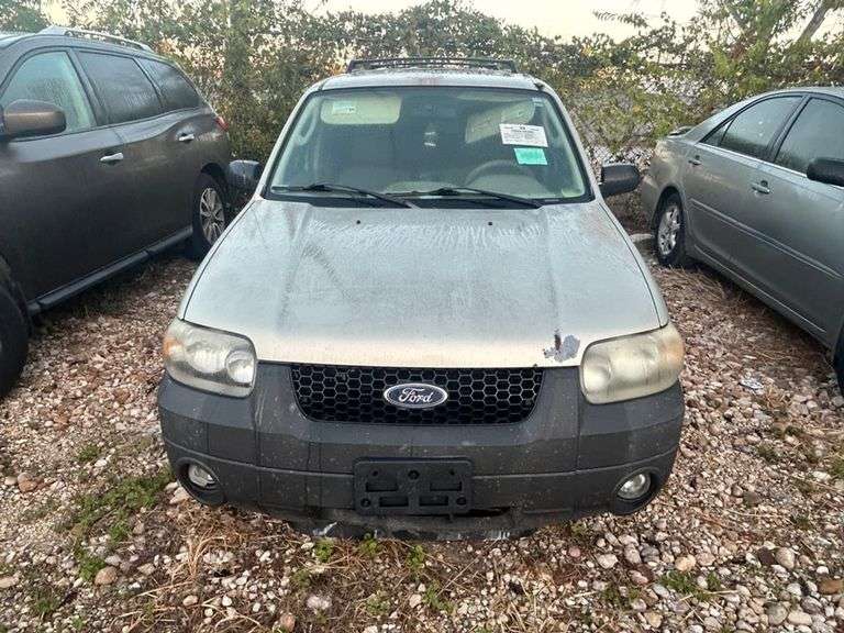 2005 FORD  ESCAPE