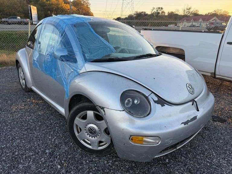2001 VOLKSWAGEN  BEETLE