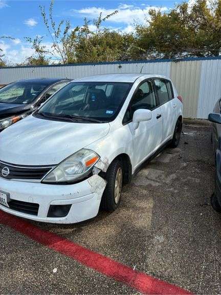 2011 NISSAN VERSA