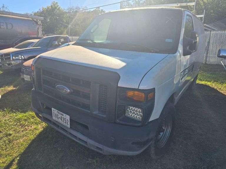 2008 FORD E-250