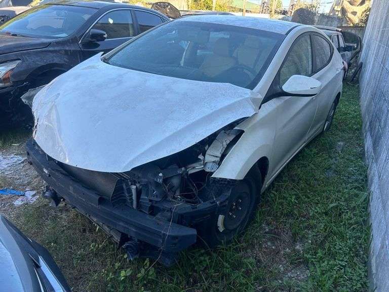 SALVAGE TITLE**2013 HYUNDAI  ELANTRA