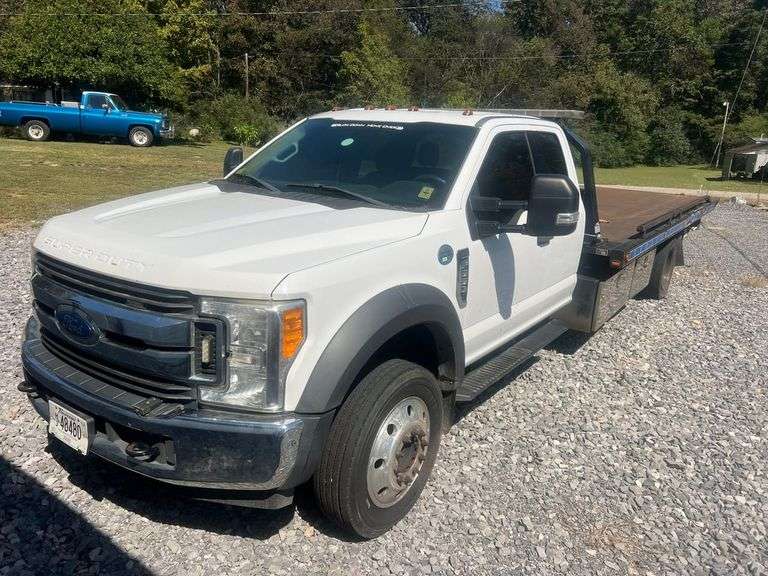 2017 FORD  F-550