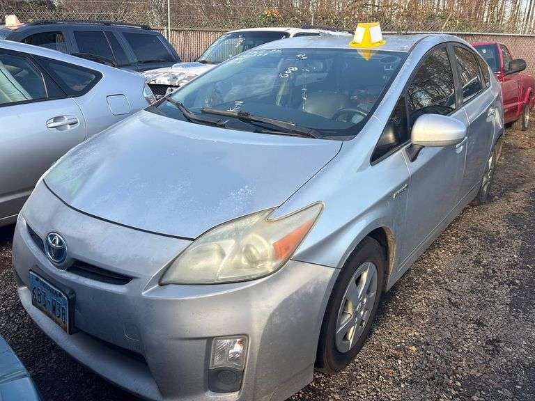 2011 TOYOTA  PRIUS