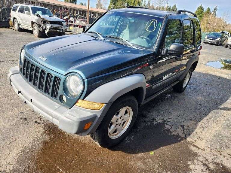 2005 Jeep Liberty 37 Enginenull