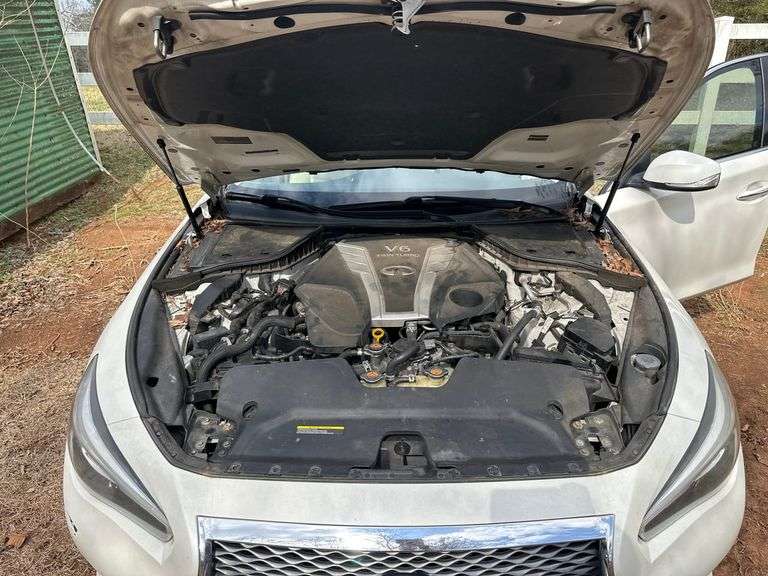 2017 INFINITI  Q50