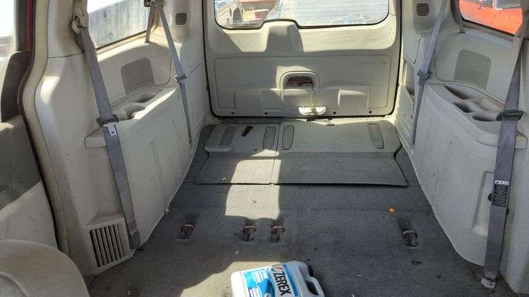 TITLE - 2008 CHRYSLER  TOWN AND COUNTRY