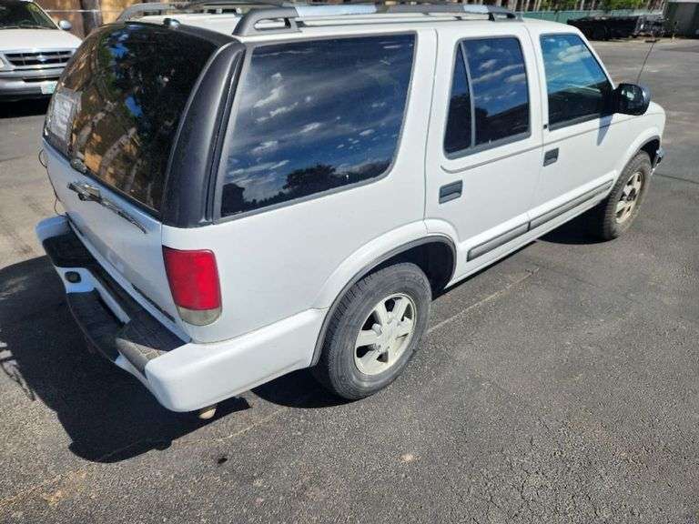 2001 CHEVROLET  BLAZER