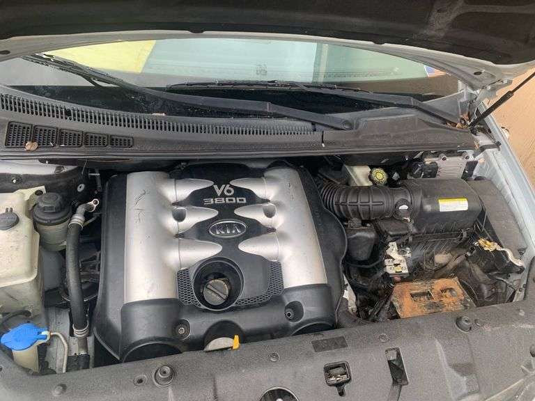 2006 KIA  SEDONA