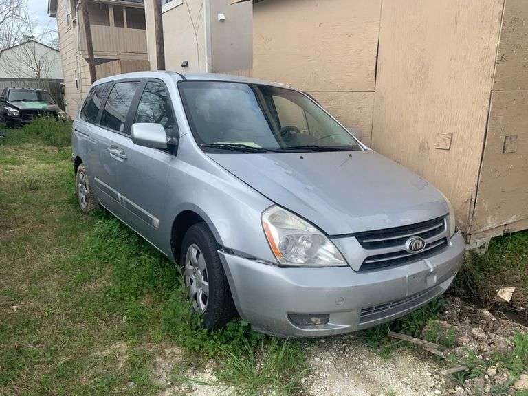 2006 KIA  SEDONA