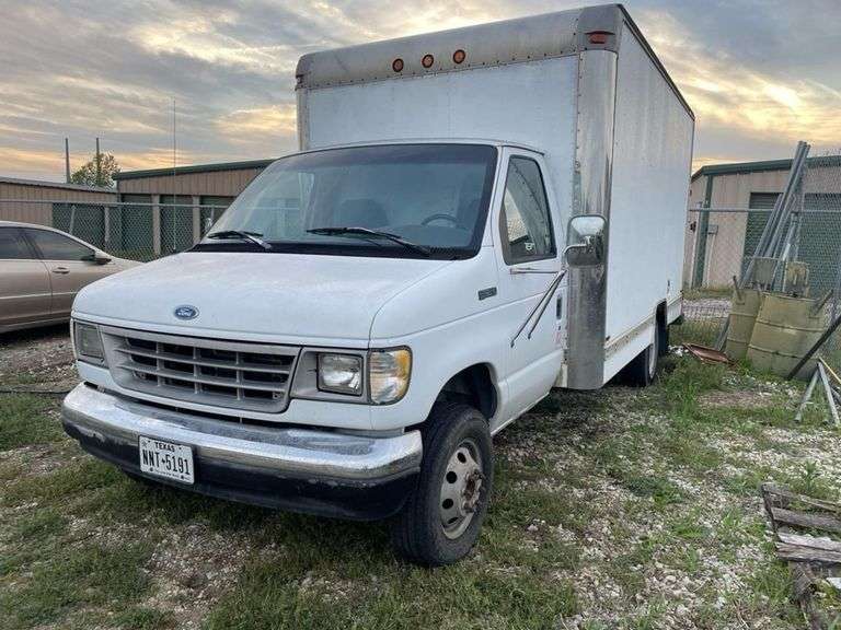 1994 FORD  E-350