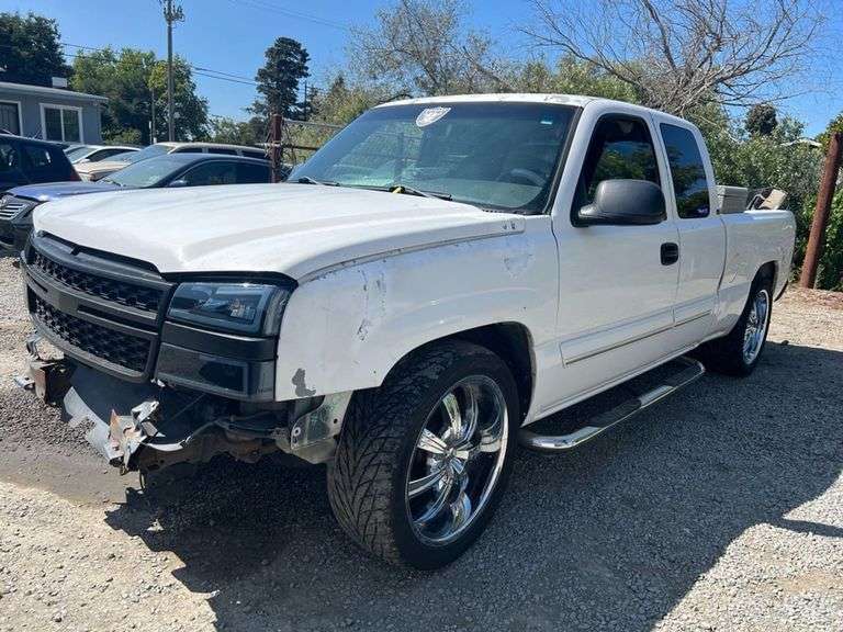 2003 CHEVROLET  SILVERADO
