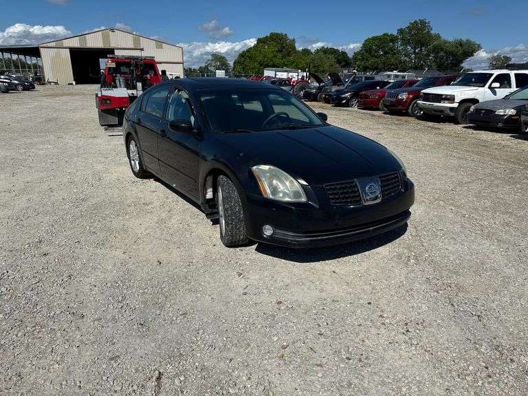 2004 NISSAN  MAXIMA