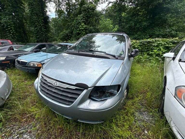 2005 CHRYSLER  TOWN AND COUNTRY