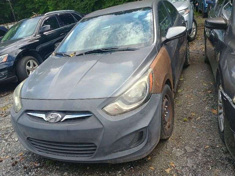 2014 HYUNDAI  ACCENT