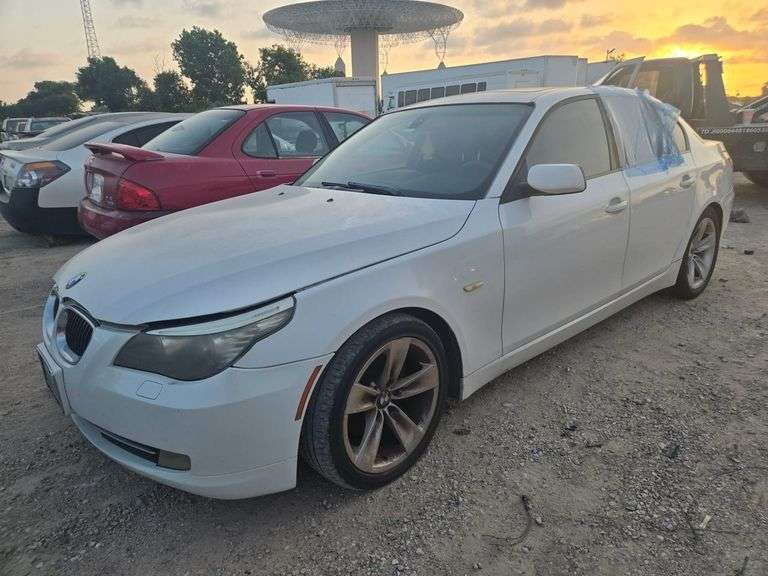 2009 BMW  528I