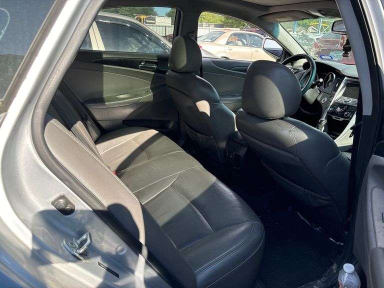 2013 HYUNDAI  SONATA