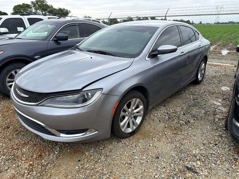 2015 CHRYSLER  200