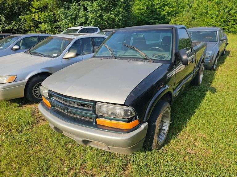 2002 CHEVROLET  S-10 PICKUP