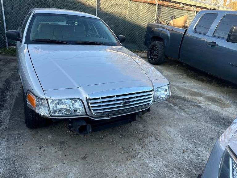 2008 FORD  CROWN VICTORIA