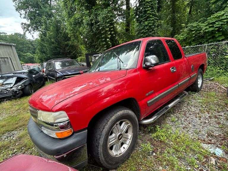 2002 CHEVROLET  SILVERADO