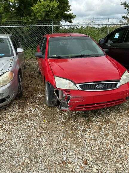 2005 FORD  FOCUS