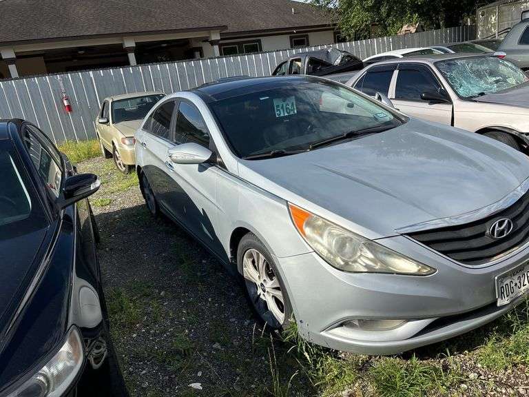 2013 HYUNDAI  SONATA